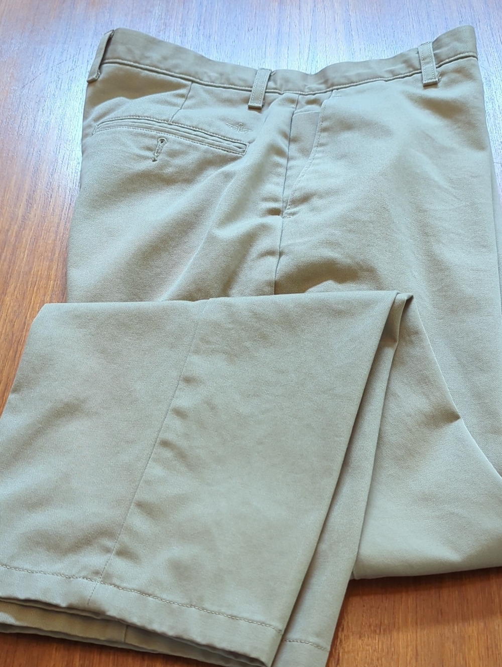 Men's Classic Tan Chino Pants
